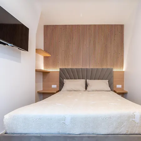 Charme Des Batignolles : Neuf ! Апартаменты *